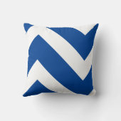 青と白のモダン山形の幾何学的 クッション (裏面)