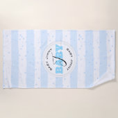 青と白のモノグラムのベビーストライプ ビーチタオル (正面)