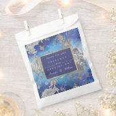 青と白のヴィンテージフローラ フェイバーバッグ (クリップ留めされた状態)