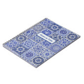 青と白のヴィンテージ装飾タイル – あなたのテキスト ノートブック (左側)