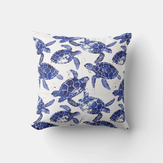 青と白の亀模様 クッション (正面)
