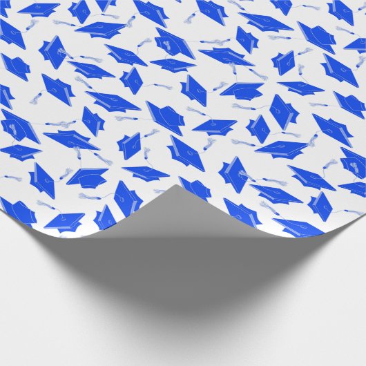 青と白の卒業キャップが空中に揺れ ラッピングペーパー (角)