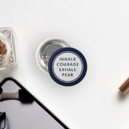 青と白の吸気勇気が恐怖を吐き出す 缶バッジ