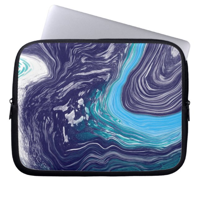 青と白の大理石の渦巻き ラップトップスリーブ (正面)
