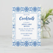 青と白の幾何学的な花のチャイナペイント 招待状 (スタンド正面)