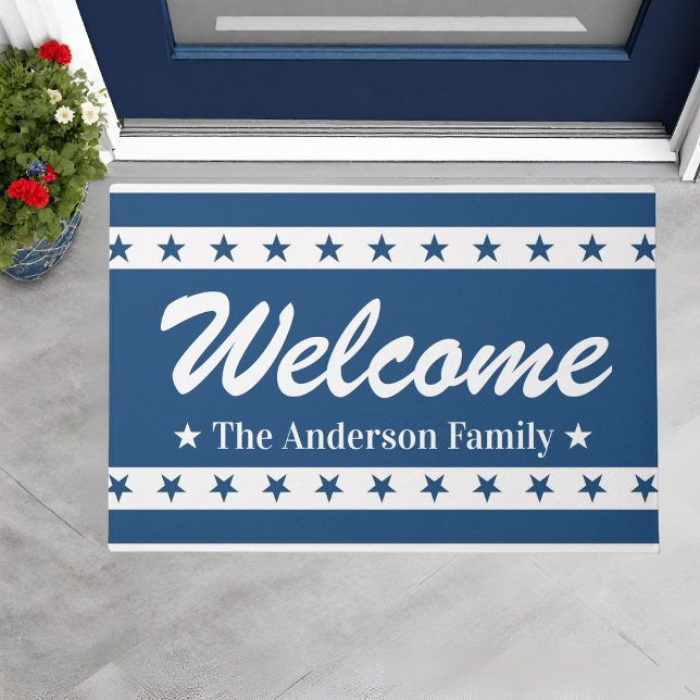 青と白の愛国的なスター名前をカスタムするへようこそ ドアマット (Blue and White Patriotic Stars Custom Name Welcome Doormat)