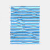 青と白の毛布ストライプの布 フリースブランケット (正面)