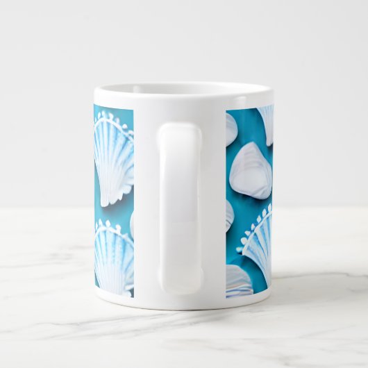 青と白の海貝の模様 ジャンボコーヒーマグカップ (裏面)