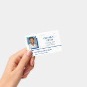 青と白の病院職員IDカード あなたのロゴ バッジ (手持ち)