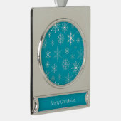 青と白の組み合わせクリスマススノーフレークのパターン シルバープレートバナーオーナメント (右)