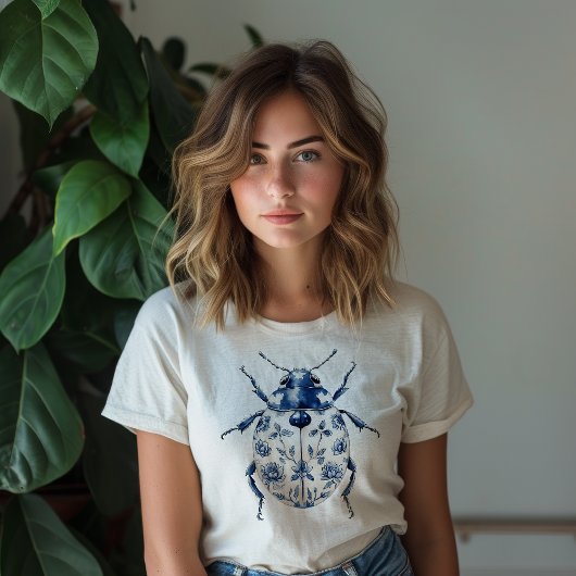 青と白の装飾カブトムシ Tシャツ