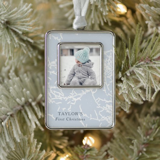 青と白の雪の枝の写真 シルバープレートフレームオーナメント (ツリー)