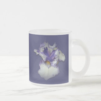 青と白ひげ菖蒲の花 フロストグラスマグカップ