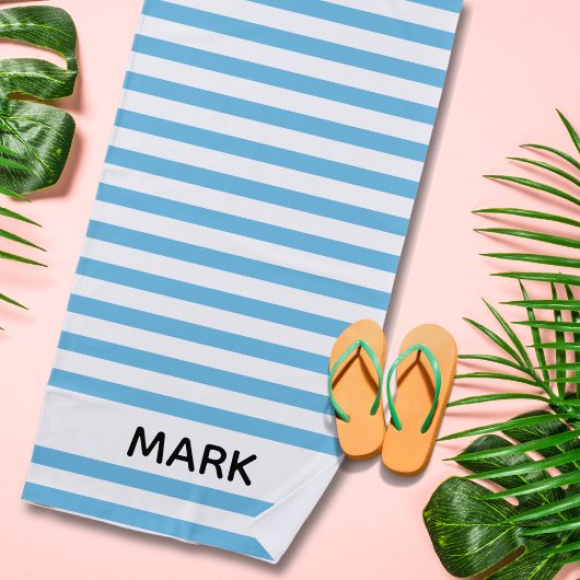 青と白ストライプのパーソナライズされた ビーチタオル