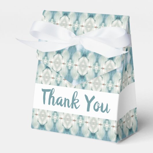 青と白パターン（の模様が）ある フェイバーボックス (正面サイド)