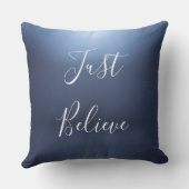 青と白モダン クッション (裏面)