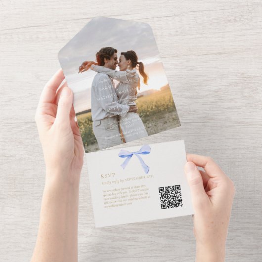 青と白 |トレンディー結婚リボンのOR オールインワン招待状 (貼ってはがせる)