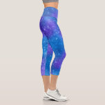 青と紫のシックきらめくパタガーリーーン カプリレギンス<br><div class="desc">このモダンデザインは青きらめく紫色パターン#leggings #clothing #apparel #gifts #fitness #sports #fitnessapparel #fitnessclothing #fashion #fashionable格子co</div>