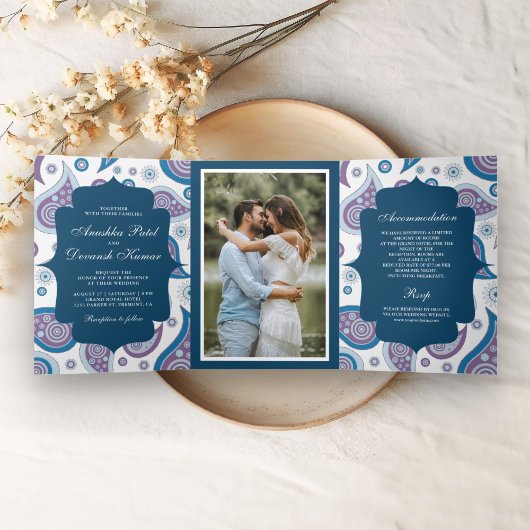青と紫のペイズリーインディアン結婚スタイルの写真 三つ折り招待状