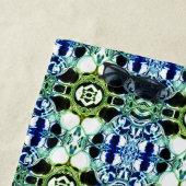 青と緑とメタリックの形状の澄ん混合 ビーチタオル (インサイチュ)