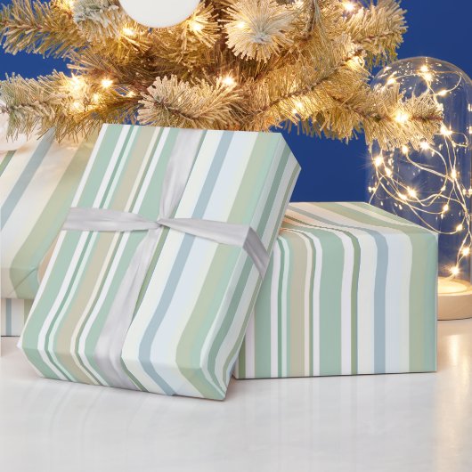 青と緑と白のストライプ ラッピングペーパー (クリスマス)