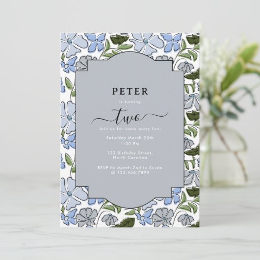 青と緑のフローラブロックプリントボーイ誕生日 招待状 (スタンド正面)