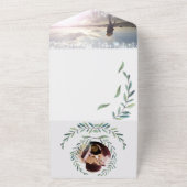 青と緑のリース離れの結婚全てが一つになる オールインワン招待状 (外側)