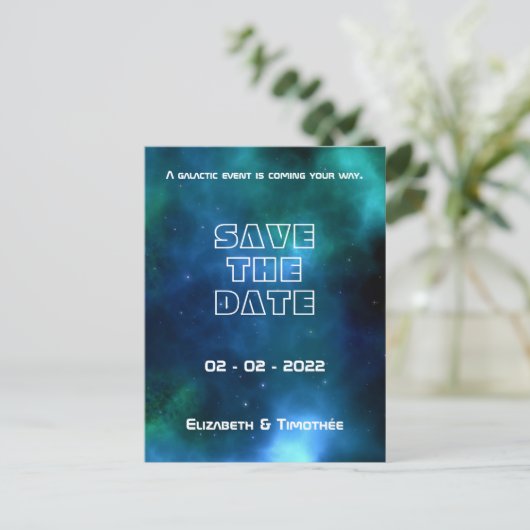 青と緑の銀河系結婚式の日付を保存 案内ポストカード (スタンド正面)