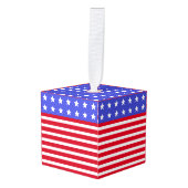 青と赤と白のクリスマススターストライプの キューブオーナメント (正面アングル)