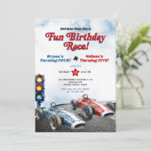 青と赤のレトロなレースカー兄弟の誕生日 招待状 (スタンド正面)