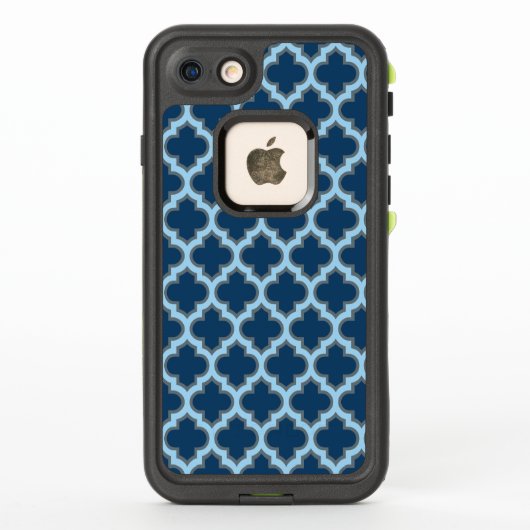 青と赤の青のトレリス、ラティス、クローバー LifeProof iPhoneケース (裏面)