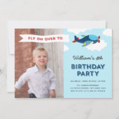 青と赤の飛行機の写真の誕生日パーティー 招待状 (正面)