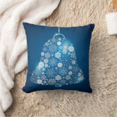 青と輝く白い雪の結晶クリスマスベル クッション (ブランケット)