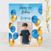 青と金ゴールドの風船の青い背景の写真 カード (黄色い花)