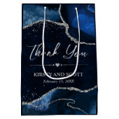 青と銀のフェイクグリッターアゲ結婚ート ミディアムペーパーバッグ (裏面)