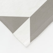 青と銀の幾何学的ジグザグ フリースブランケット (角)