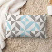 青と銀の幾何学的ジグザグ ランバークッション (ブランケット)