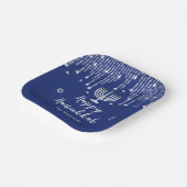 青と銀の文字列ライトハッピーハヌカー ペーパープレート (傾斜あり)