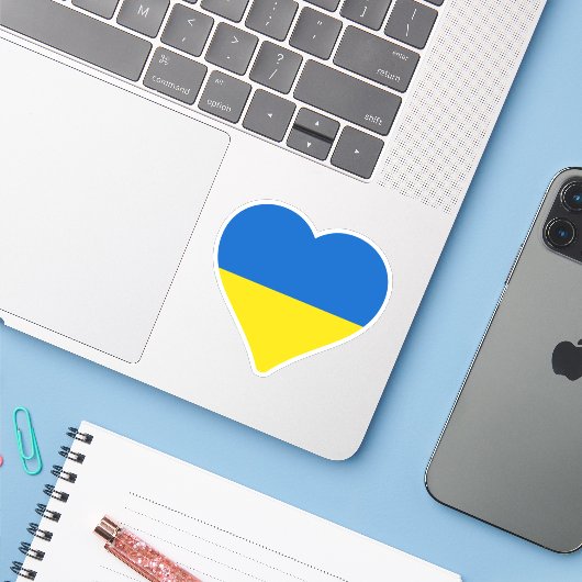 青と黄色のハート、ウクライナ国旗の色 シール (ノートパソコンとiPhone)