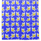 青と黄色のフランジパニ柄 シャワーカーテン (正面)