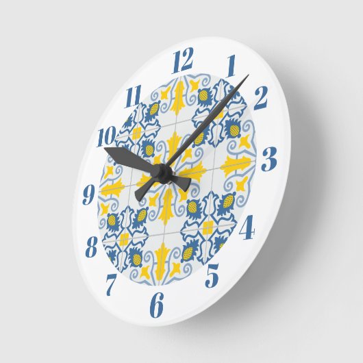 青と黄色のポルかわいらしガルのタイル模様 ラウンド壁時計 (傾斜)