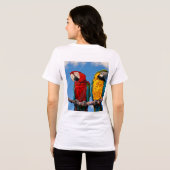 青と黄色のマカオと緋色のマカオ トライブレンドＴシャツ (裏面全面)