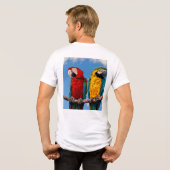 青と黄色のマカオと緋色のマカオ トライブレンドＴシャツ (裏面全面)