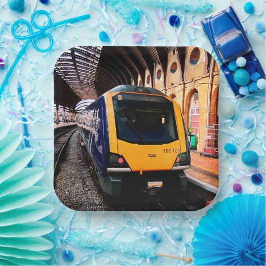 青と黄色の列車（ニューヨーク） ペーパープレート (パーティー)