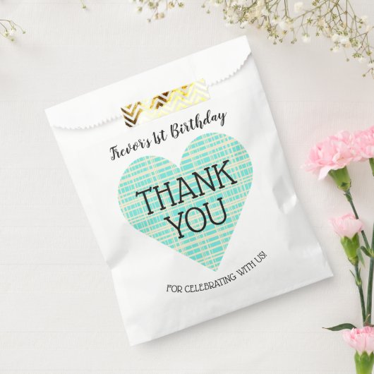 青と黄色の格子状ハートキッド誕生日 フェイバーバッグ (封をした状態)