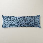 青と黒の魚プリント ボディピロー (裏面)