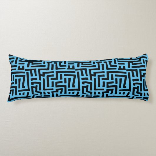 青と黒 |幾何迷路パターン ボディピロー (正面)