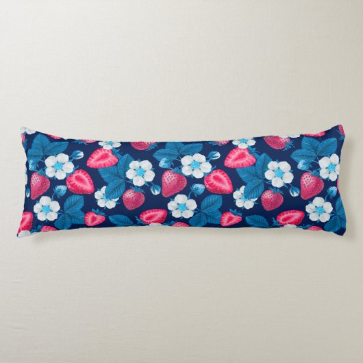青にピンク色のイチゴ ボディピロー (正面)