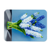 青のガラスの花瓶の白いヒヤシンス マグネット (横)