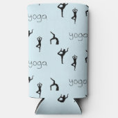 青のヨガポーズと文字パターン スリム缶クーラー (正面)